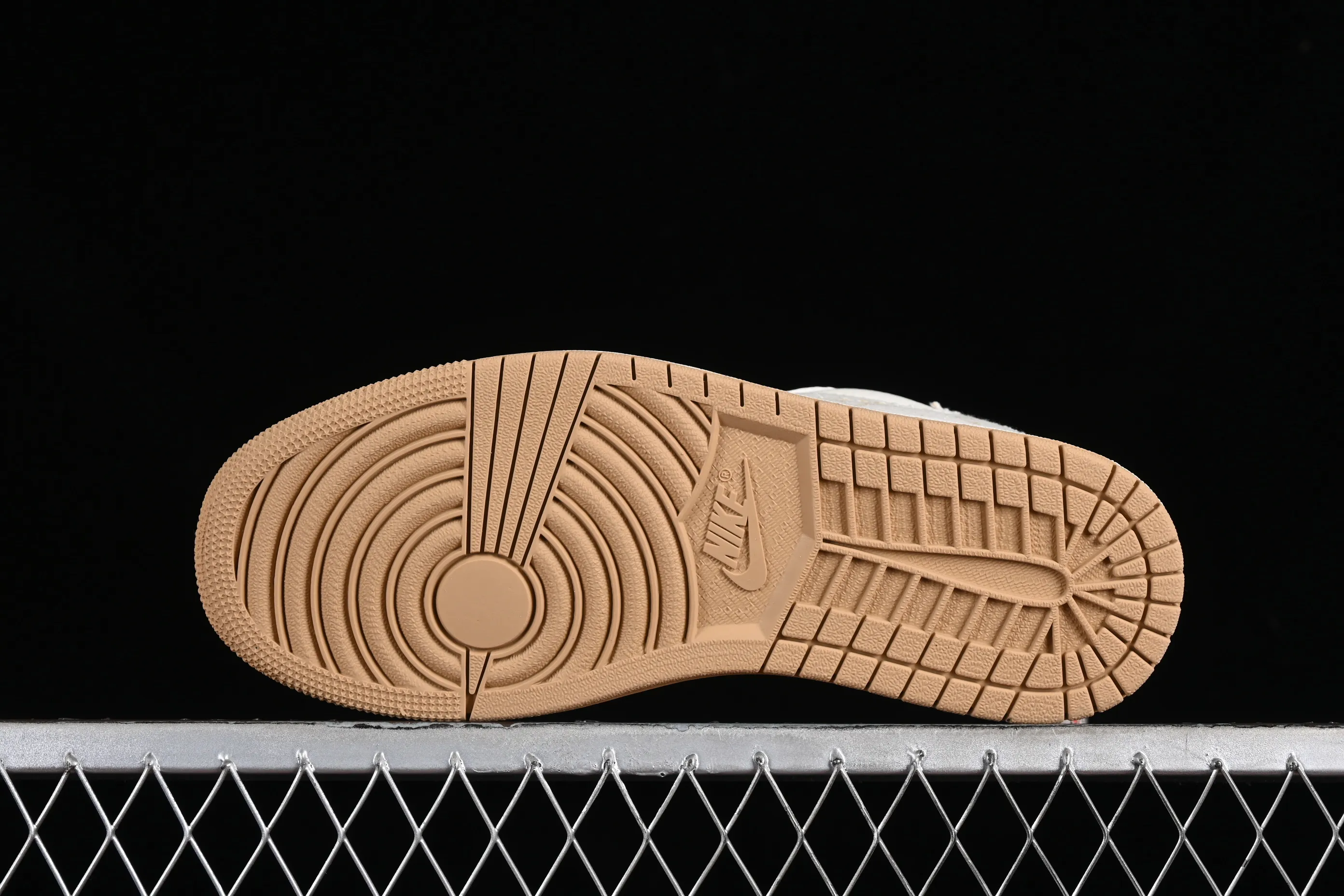 All categories Air Jordan Jordan series basketball shoes Air Jordan 1 Low Travis Scott x Fragment Design x Jordan Air Jordan 1 Low OG SP AJ1 Joe 1LV joint light coffee denim print low-top cultural casual sneakers SJ2068-006